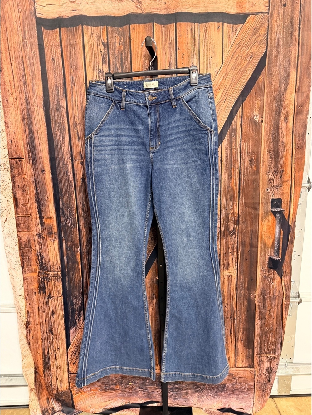 Shyanne Women's Bootcut Blue Denim Jeans Size 32 Regular